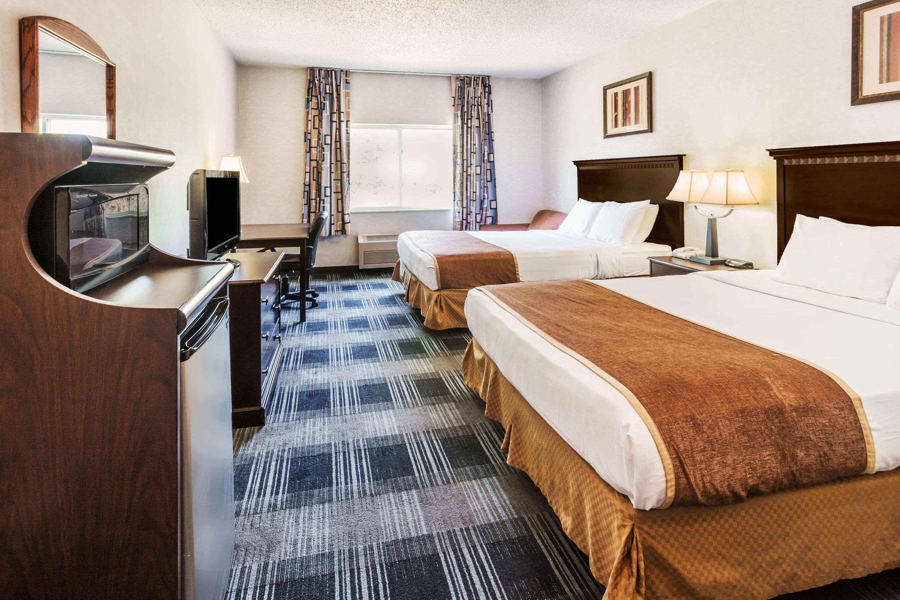 Days Inn & Suites By Wyndham ונקובר מראה חיצוני תמונה