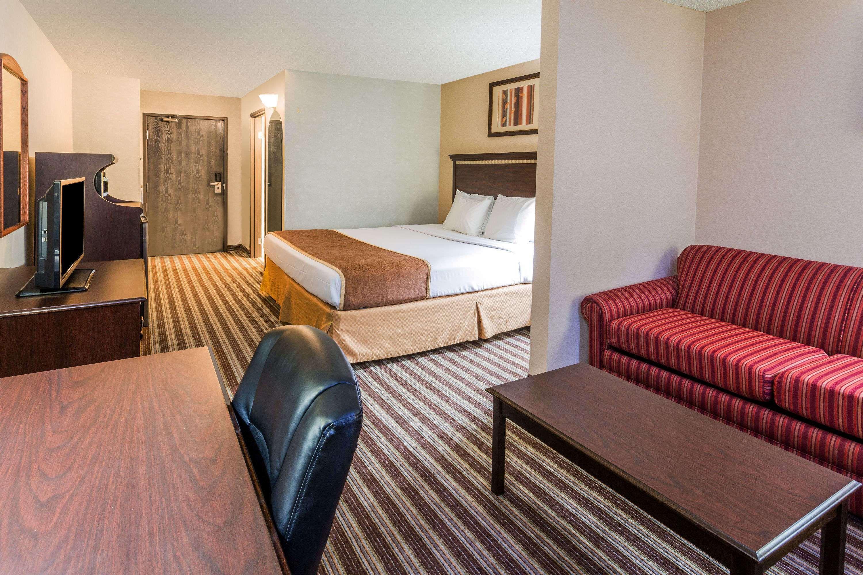 Days Inn & Suites By Wyndham ונקובר מראה חיצוני תמונה