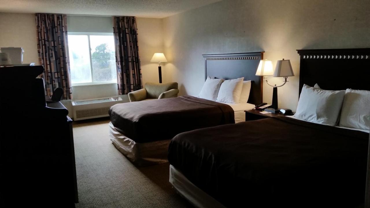 Days Inn & Suites By Wyndham ונקובר מראה חיצוני תמונה